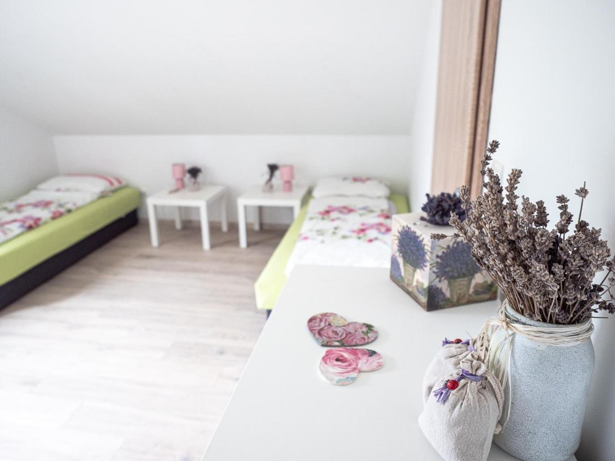 Farm stay Gospodarstwo Zaborski Sad Zabor